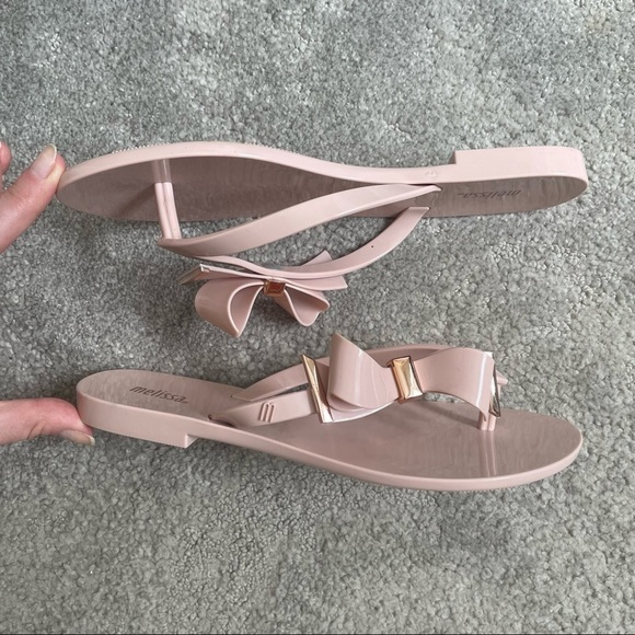 Melissa Pale Pink Rubber Harmonic Sweet Bow Sandal Flip Flops EUC Size 5 - Picture 6 of 9
